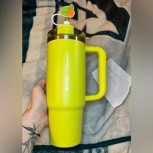 Stanley Mexico Lime 30 Oz Quencher With Accessories